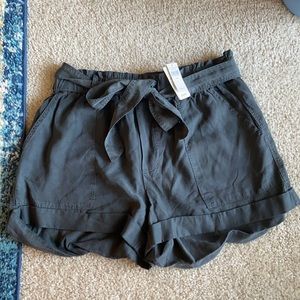 Grey aerie tie shorts - Medium